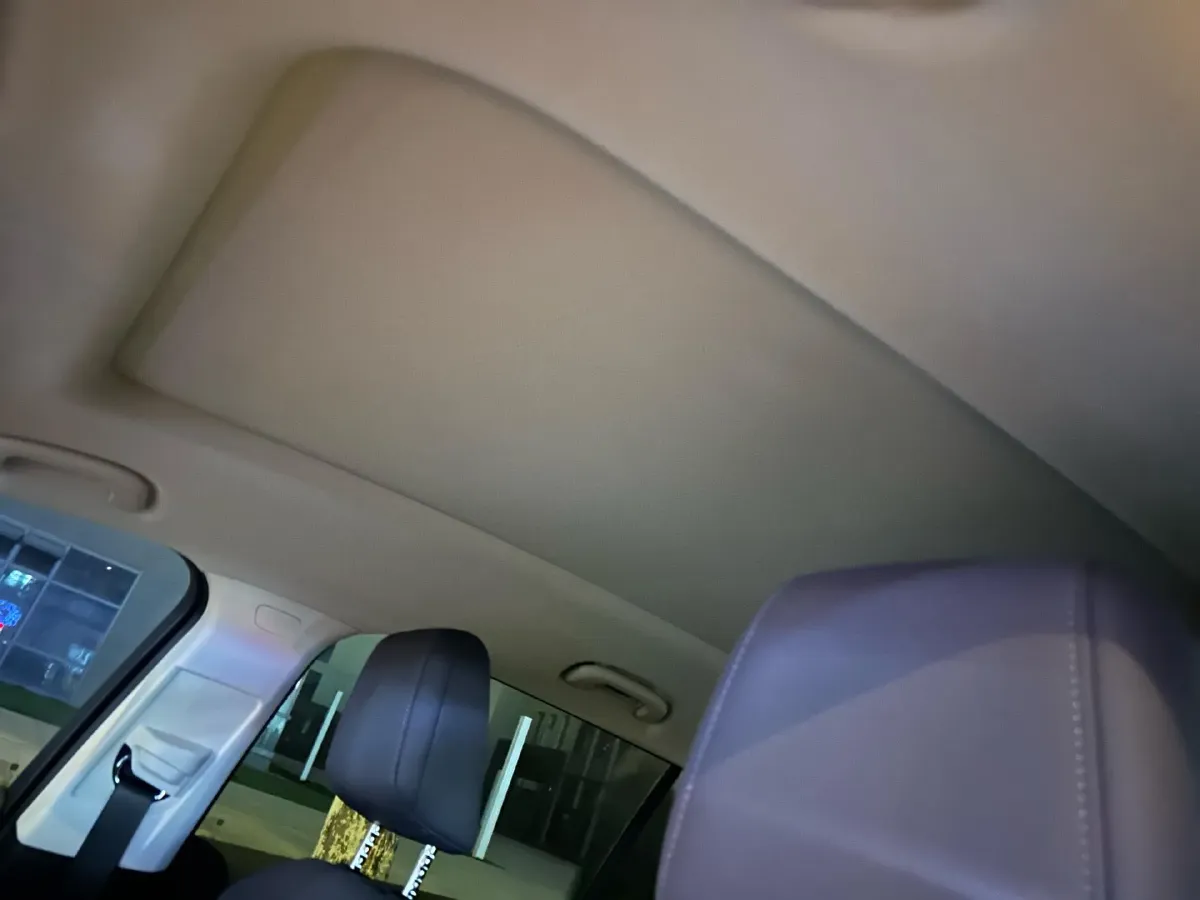 2025 Buick EnvisionPlus 2.0T 237HP L4 9AT,autocango,china used car exporter,china ev exporter,chinese used car exporter,chinese used ev exporter