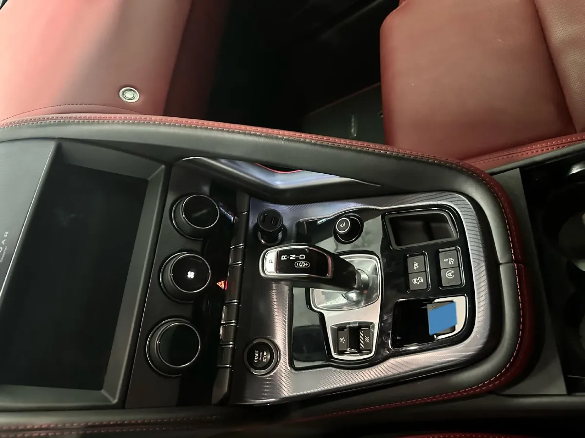 2022 Jaguar F-TYPE 2.0T 300HP L4 8AT,autocango,china used car exporter,china ev exporter,chinese used car exporter,chinese used ev exporter