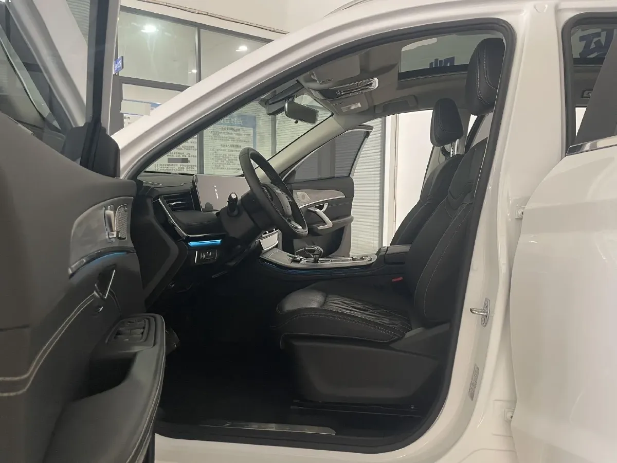 2023 Jetour X70 Plus 1.5T 156HP L4 6DCT,autocango,china used car exporter,china ev exporter,chinese used car exporter,chinese used ev exporter