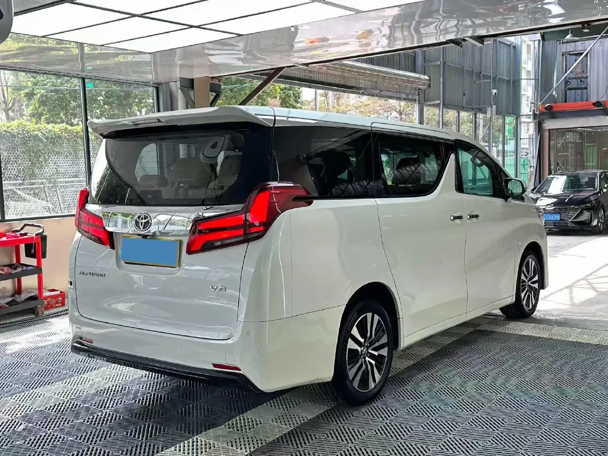 2018 Toyota Alphard 3.5L 301HP V6 8AT,autocango,china used car exporter,china ev exporter,chinese used car exporter,chinese used ev exporter
