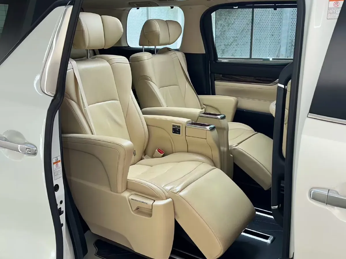2018 Toyota Alphard 3.5L 301HP V6 8AT,autocango,china used car exporter,china ev exporter,chinese used car exporter,chinese used ev exporter