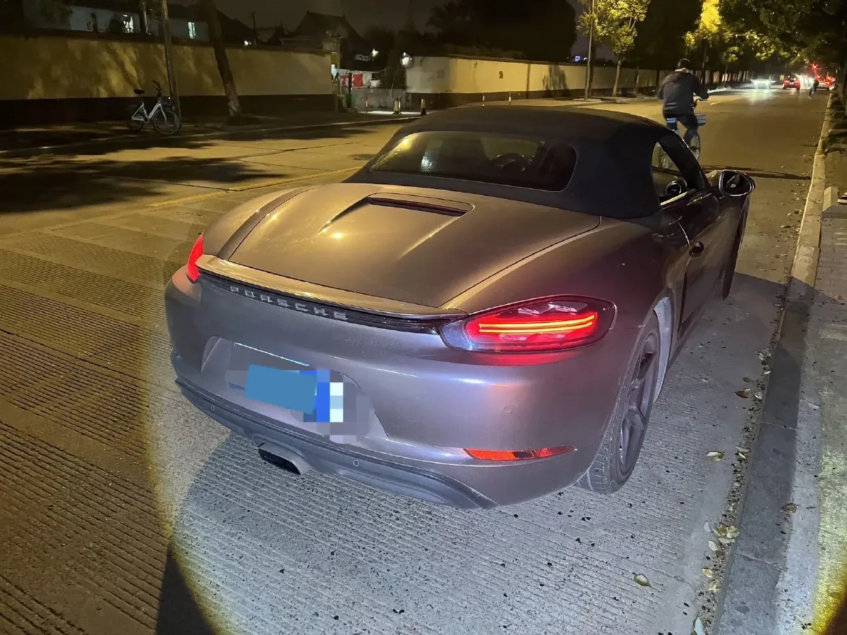 2018 Porsche 718 2.0T 250HP H4 7DCT,autocango,china used car exporter,china ev exporter,chinese used car exporter,chinese used ev exporter