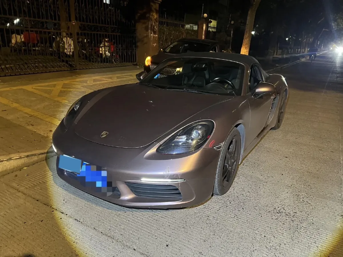 2018 Porsche 718 2.0T 250HP H4 7DCT,autocango,china used car exporter,china ev exporter,chinese used car exporter,chinese used ev exporter