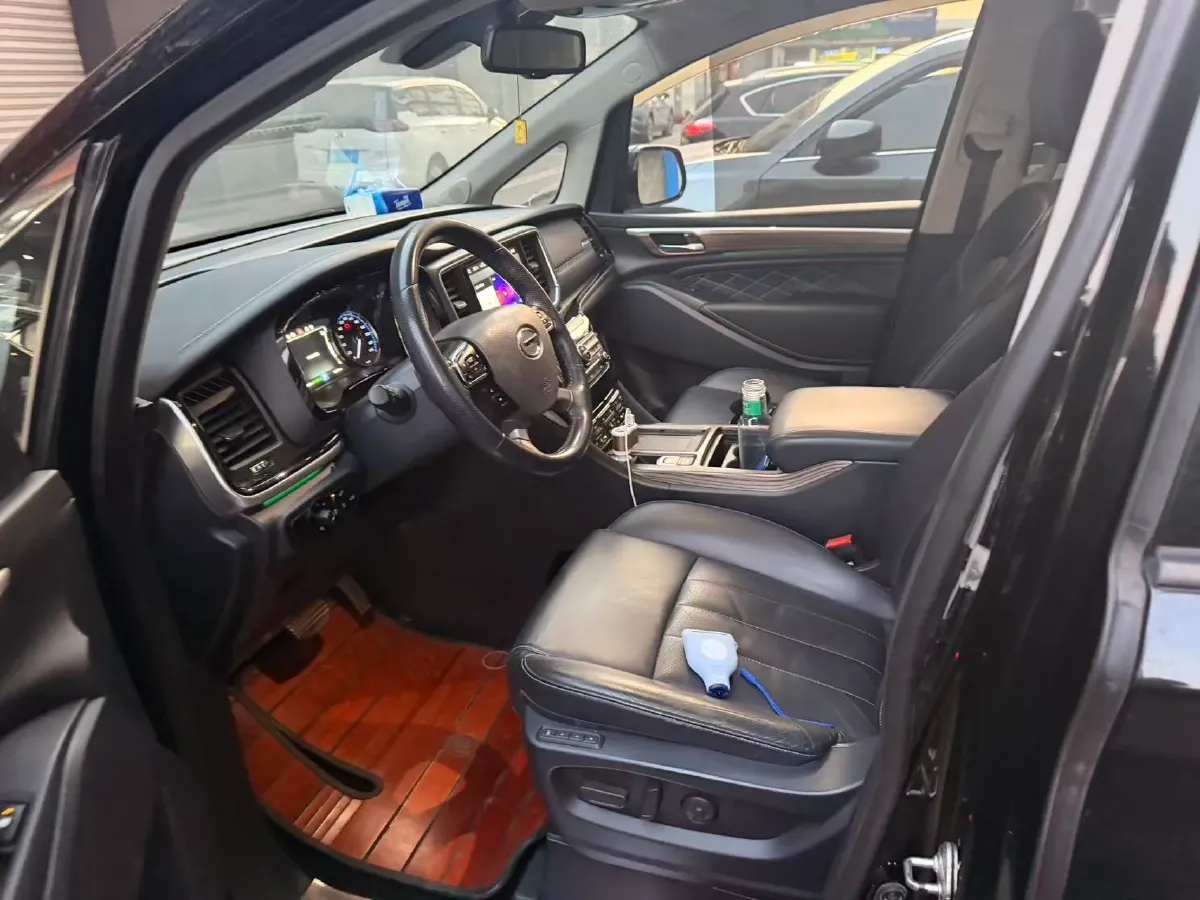 2020 GAC Trumpchi M8 2.0T 252HP L4 8AT,autocango,china used car exporter,china ev exporter,chinese used car exporter,chinese used ev exporter