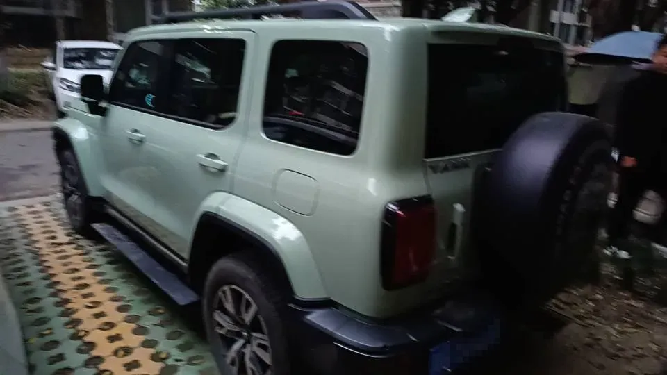 2023 Tank 300 2.0T 227HP L4 8AT,autocango,china used car exporter,china ev exporter,chinese used car exporter,chinese used ev exporter