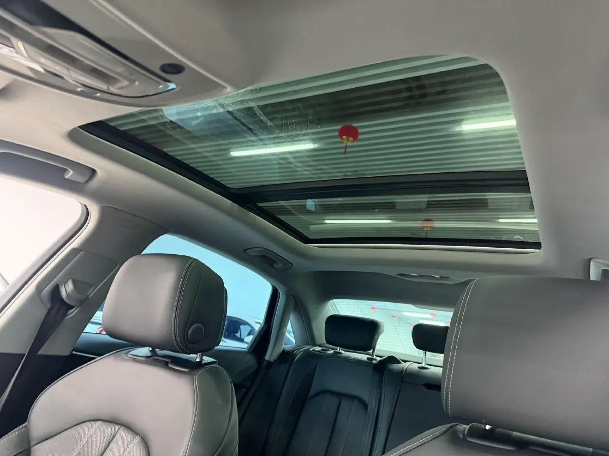 2020 Audi A4L 2.0T 190HP L4 7DCT,autocango,china used car exporter,china ev exporter,chinese used car exporter,chinese used ev exporter