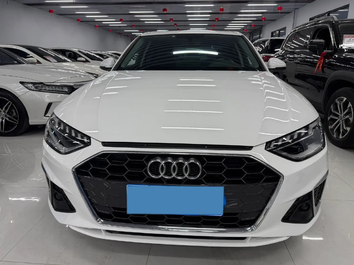 2020 Audi A4L 2.0T 190HP L4 7DCT,autocango,china used car exporter,china ev exporter,chinese used car exporter,chinese used ev exporter