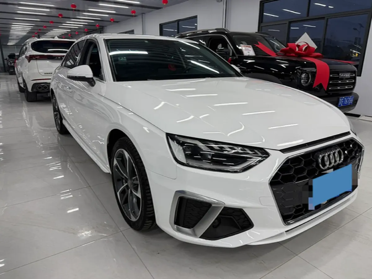 2020 Audi A4L 2.0T 190HP L4 7DCT,autocango,china used car exporter,china ev exporter,chinese used car exporter,chinese used ev exporter