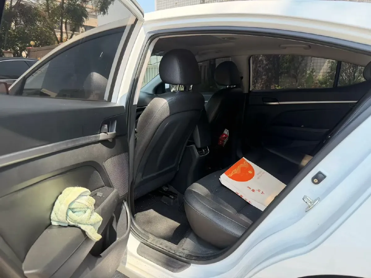 2020 Hyundai Elantra 1.5L 115HP L4 CVT,autocango,china used car exporter,china ev exporter,chinese used car exporter,chinese used ev exporter