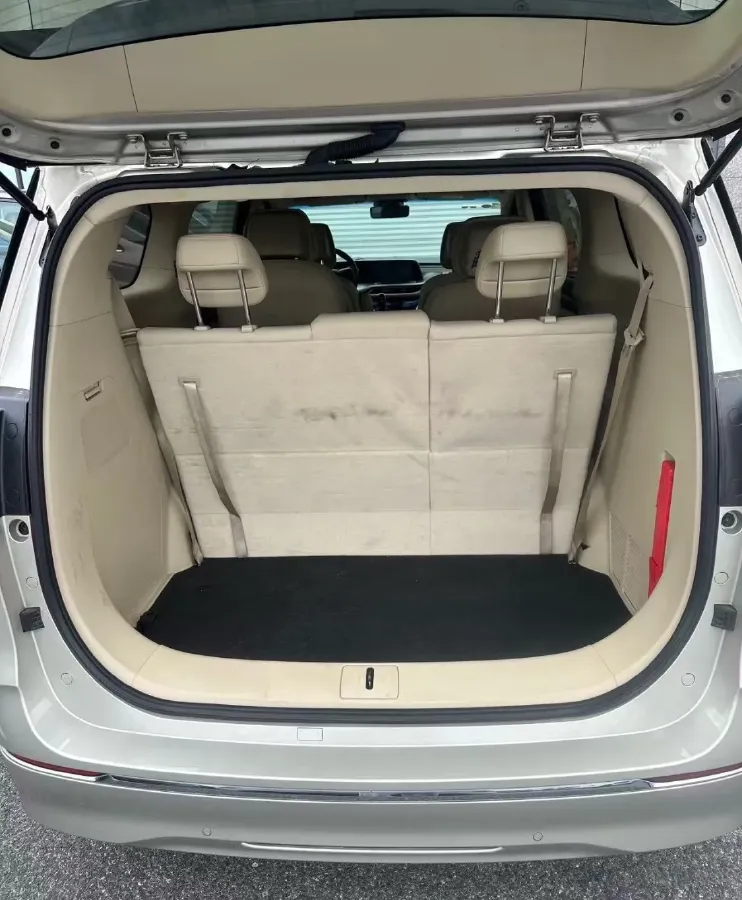 2022 Buick GL8 2.0T 237HP L4 9AT,autocango,china used car exporter,china ev exporter,chinese used car exporter,chinese used ev exporter