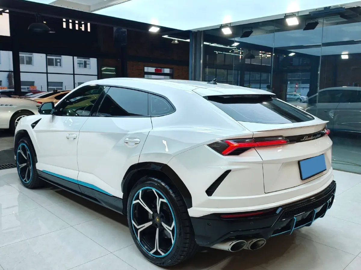 2021 Lamborghini Urus 4.0T 641HP V8 8AT,autocango,china used car exporter,china ev exporter,chinese used car exporter,chinese used ev exporter