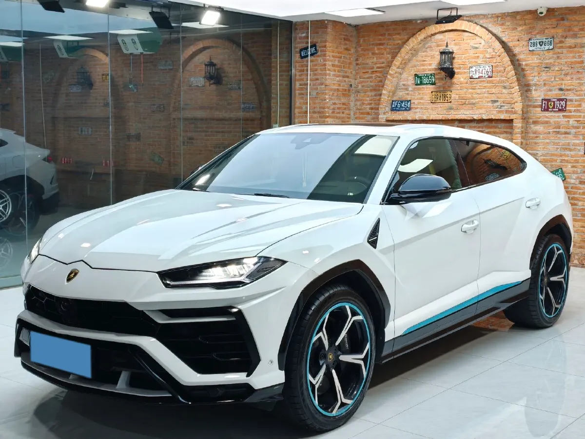 2021 Lamborghini Urus 4.0T 641HP V8 8AT,autocango,china used car exporter,china ev exporter,chinese used car exporter,chinese used ev exporter