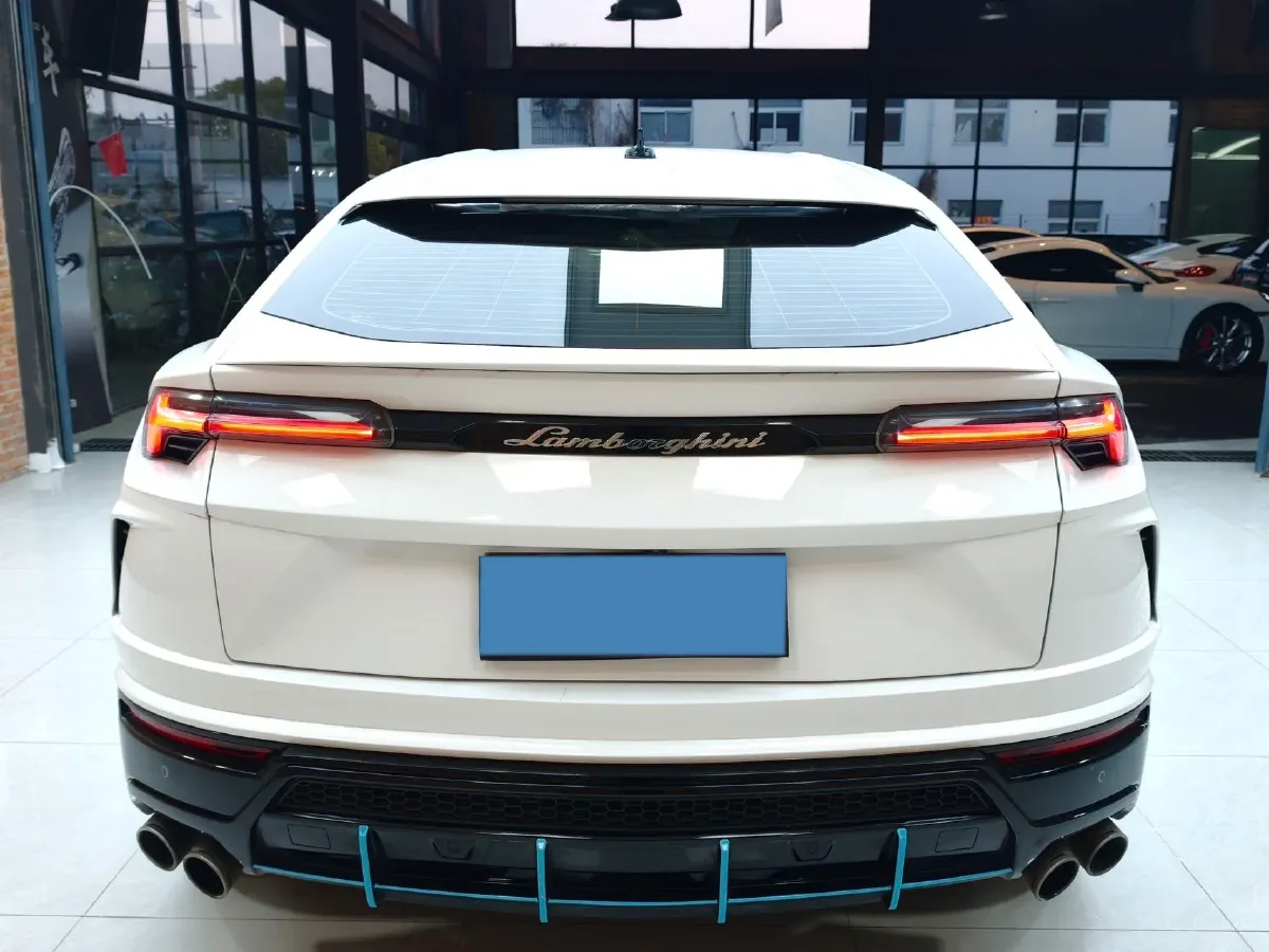 2021 Lamborghini Urus 4.0T 641HP V8 8AT,autocango,china used car exporter,china ev exporter,chinese used car exporter,chinese used ev exporter