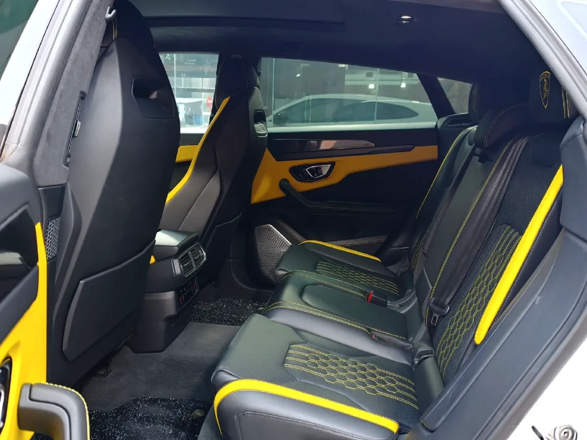 2021 Lamborghini Urus 4.0T 641HP V8 8AT,autocango,china used car exporter,china ev exporter,chinese used car exporter,chinese used ev exporter