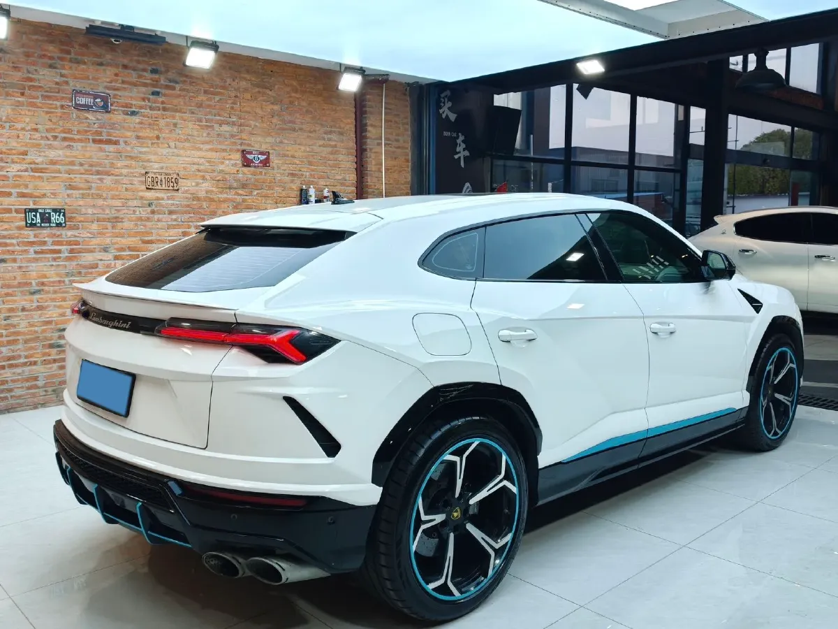 2021 Lamborghini Urus 4.0T 641HP V8 8AT,autocango,china used car exporter,china ev exporter,chinese used car exporter,chinese used ev exporter