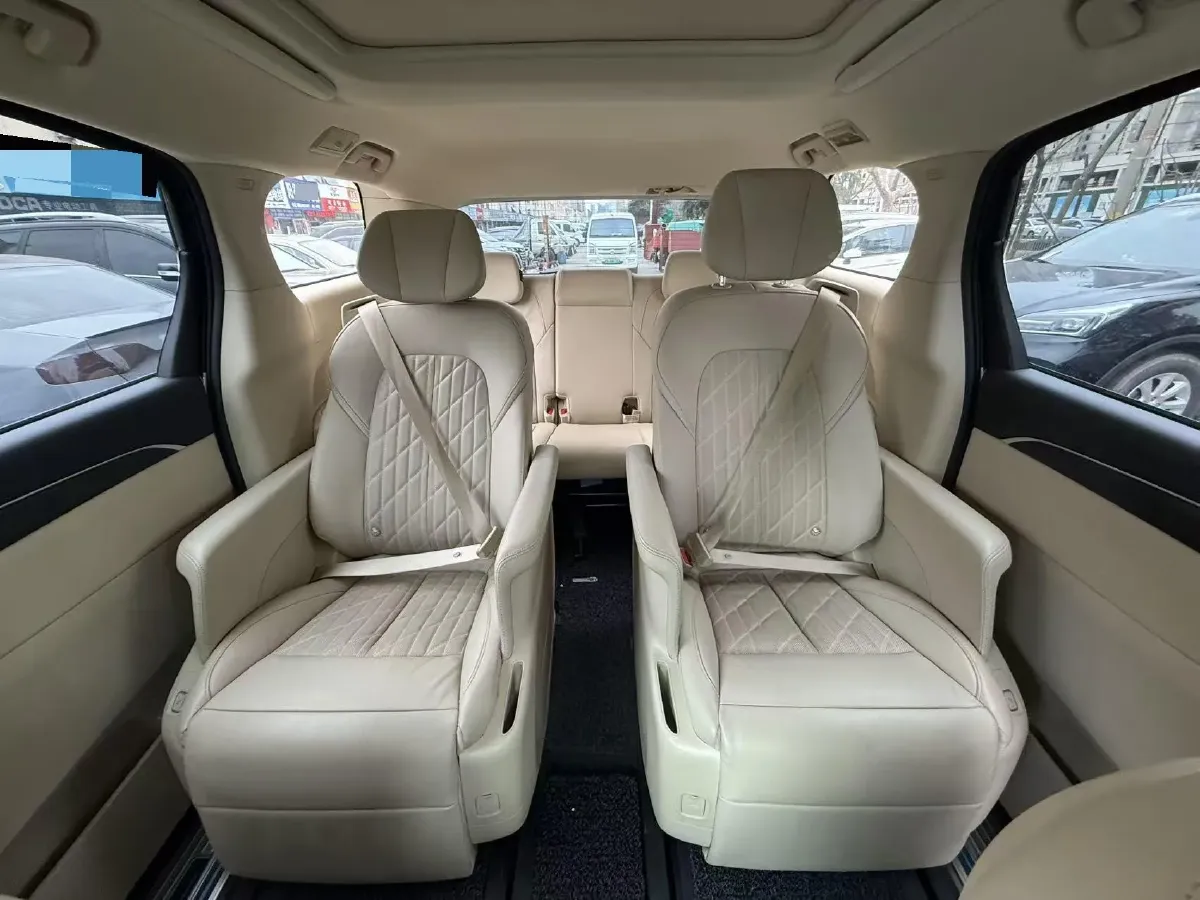 2022 Buick GL8 2.0T 237HP L4 9AT,autocango,china used car exporter,china ev exporter,chinese used car exporter,chinese used ev exporter