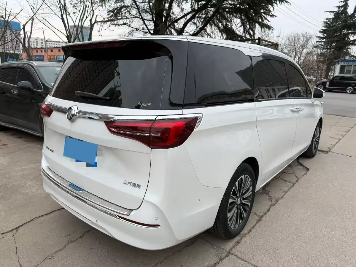 2022 Buick GL8 2.0T 237HP L4 9AT,autocango,china used car exporter,china ev exporter,chinese used car exporter,chinese used ev exporter