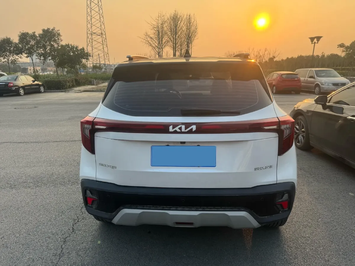 2023 Kia Seltos 1.5L 115HP L4 CVT,autocango,china used car exporter,china ev exporter,chinese used car exporter,chinese used ev exporter