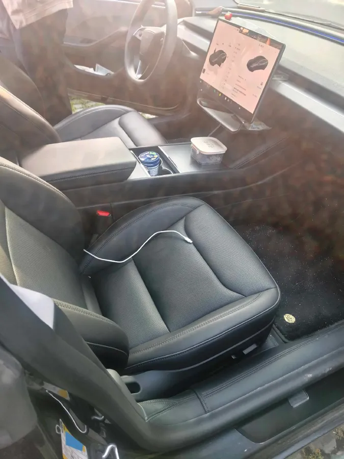 2025 Tesla Model 3 BEV 62.5KWH,autocango,china used car exporter,china ev exporter,chinese used car exporter,chinese used ev exporter