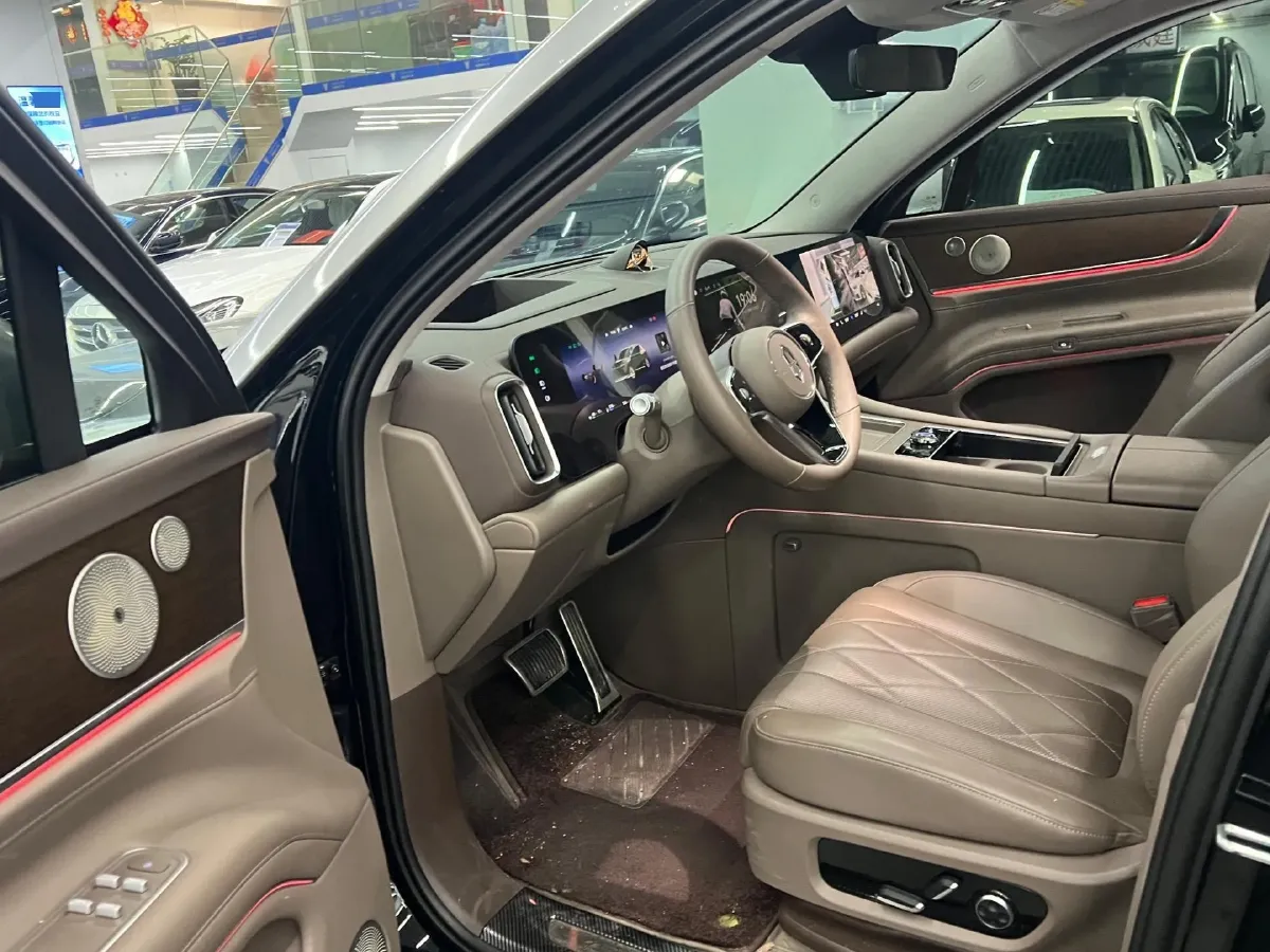 2024 AITO AITO M9 1.5T 152HP L4 REEV 52KWH,autocango,china used car exporter,china ev exporter,chinese used car exporter,chinese used ev exporter