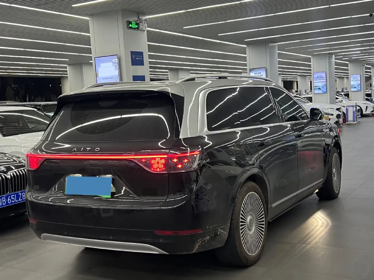 2024 AITO AITO M9 1.5T 152HP L4 REEV 52KWH,autocango,china used car exporter,china ev exporter,chinese used car exporter,chinese used ev exporter