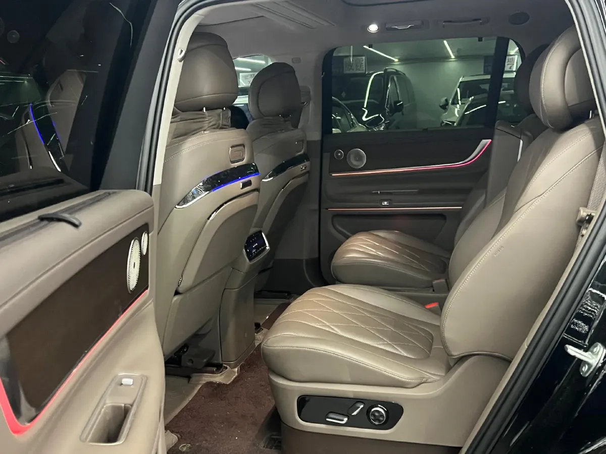 2024 AITO AITO M9 1.5T 152HP L4 REEV 52KWH,autocango,china used car exporter,china ev exporter,chinese used car exporter,chinese used ev exporter