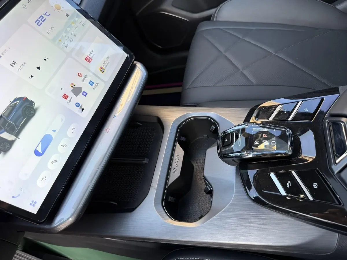 2024 KaiYi KunLun 1.6T 197HP L4 7DCT,autocango,china used car exporter,china ev exporter,chinese used car exporter,chinese used ev exporter