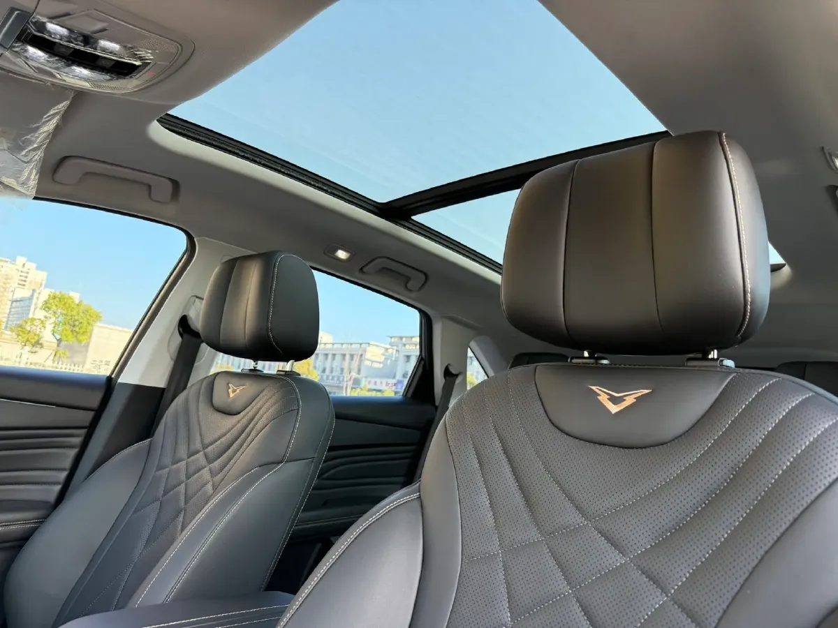 2024 KaiYi KunLun 1.6T 197HP L4 7DCT,autocango,china used car exporter,china ev exporter,chinese used car exporter,chinese used ev exporter