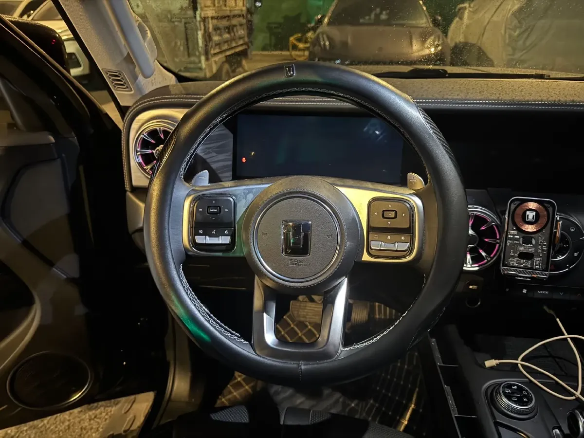 2024 Tank 300 2.0T 227HP L4 8AT,autocango,china used car exporter,china ev exporter,chinese used car exporter,chinese used ev exporter