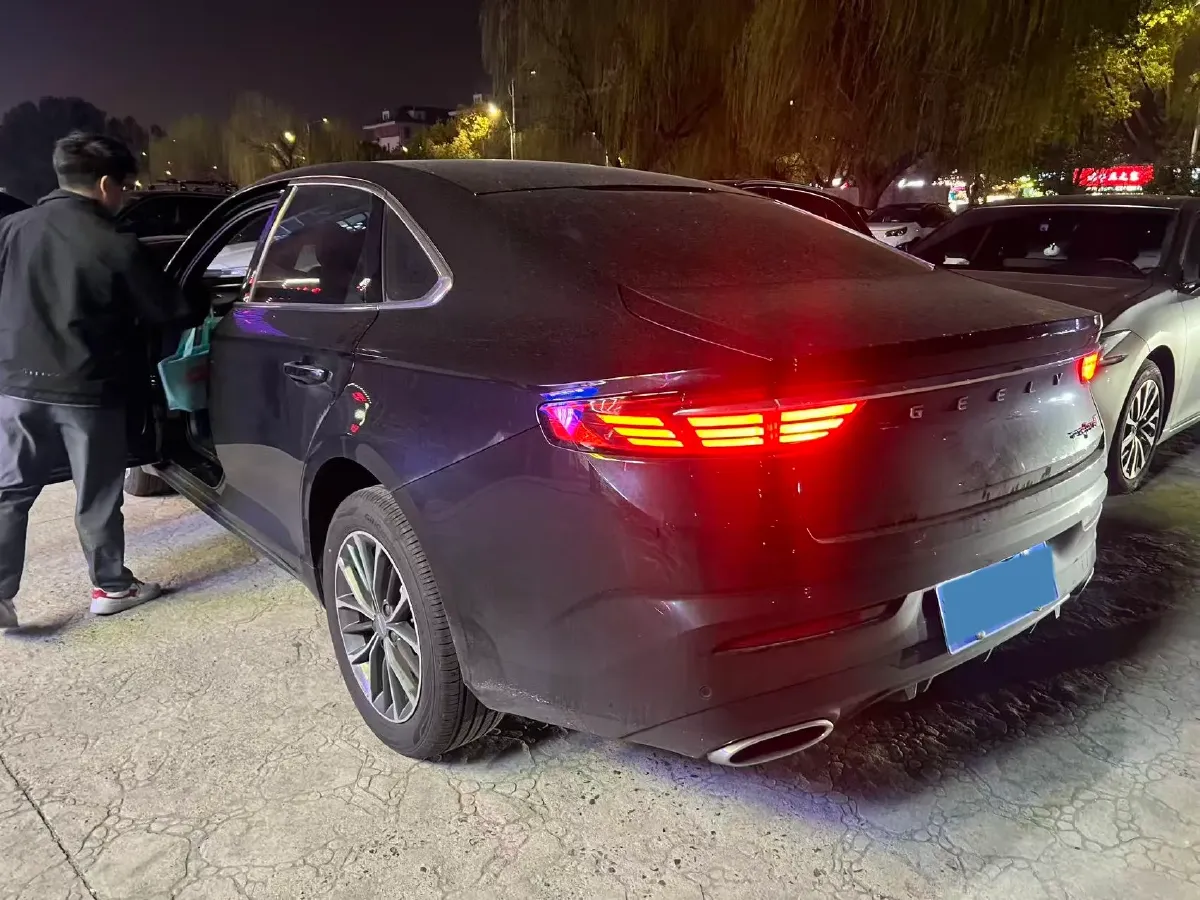 2025 Geely Preface 1.5T 181HP L4 7DCT,autocango,china used car exporter,china ev exporter,chinese used car exporter,chinese used ev exporter