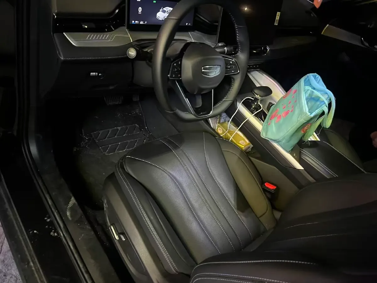 2025 Geely Preface 1.5T 181HP L4 7DCT,autocango,china used car exporter,china ev exporter,chinese used car exporter,chinese used ev exporter