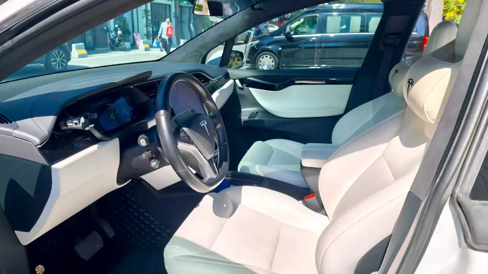 2019 Tesla Model X BEV 100KWH,autocango,china used car exporter,china ev exporter,chinese used car exporter,chinese used ev exporter