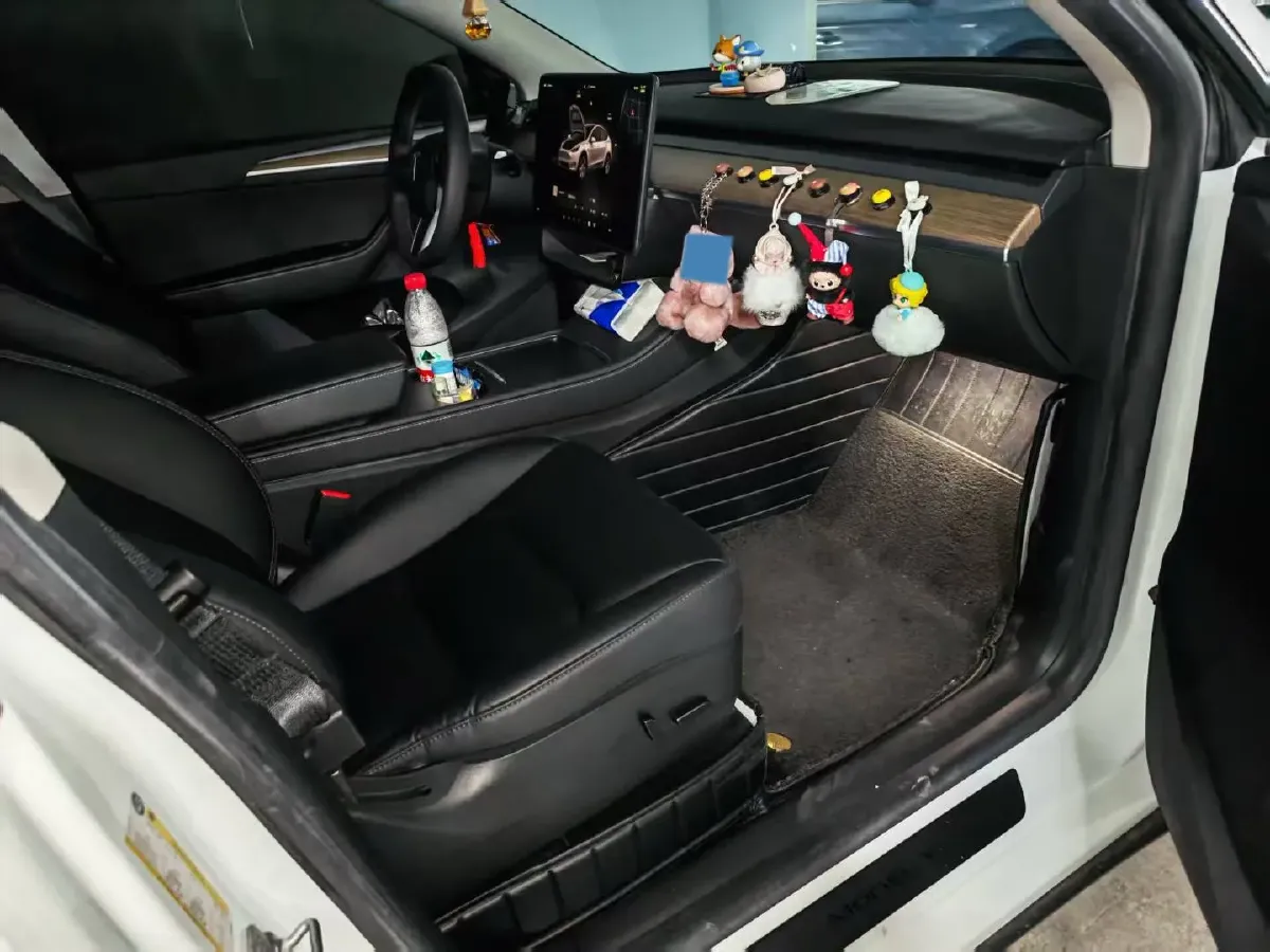 2022 Tesla Model Y BEV 60KWH,autocango,china used car exporter,china ev exporter,chinese used car exporter,chinese used ev exporter