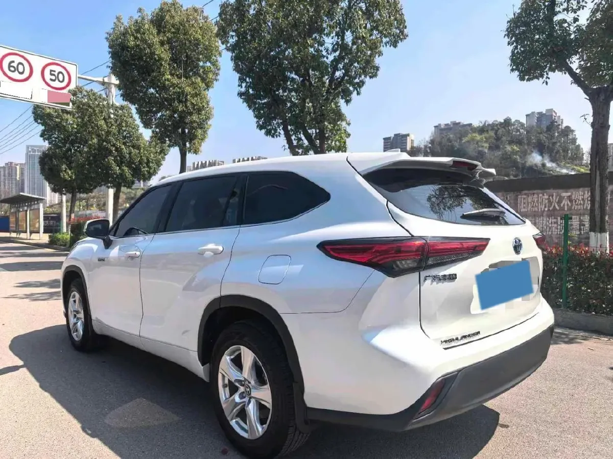 2022 Toyota Highlander 2.5L 192HP L4 E-CVT Hybrid,autocango,china used car exporter,china ev exporter,chinese used car exporter,chinese used ev exporter