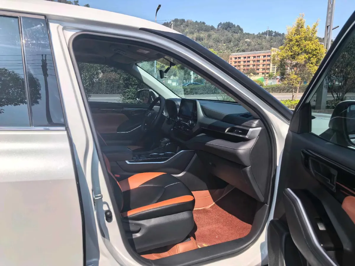 2022 Toyota Highlander 2.5L 192HP L4 E-CVT Hybrid,autocango,china used car exporter,china ev exporter,chinese used car exporter,chinese used ev exporter