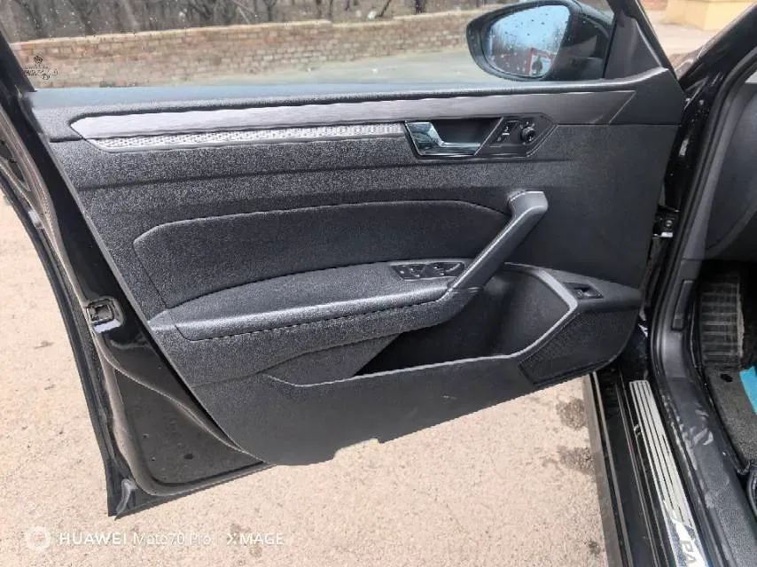 2017 Volkswagen Passat 1.8T 180HP L4 7DCT,autocango,china used car exporter,china ev exporter,chinese used car exporter,chinese used ev exporter