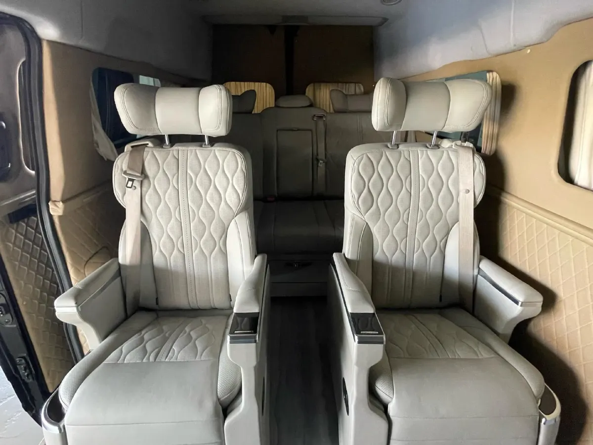 2023 Ford Transit 2.0T 220HP L4 9AT,autocango,china used car exporter,china ev exporter,chinese used car exporter,chinese used ev exporter