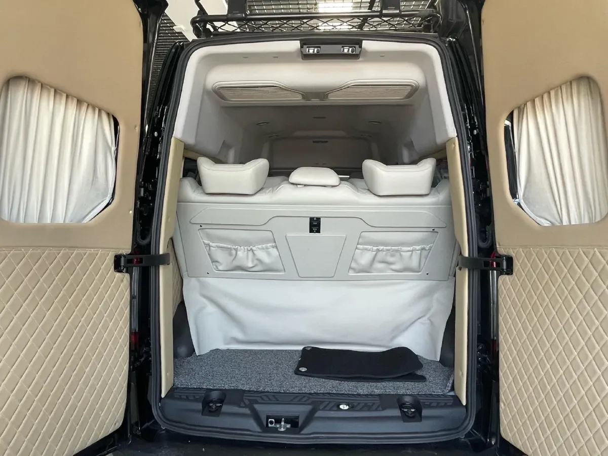 2023 Ford Transit 2.0T 220HP L4 9AT,autocango,china used car exporter,china ev exporter,chinese used car exporter,chinese used ev exporter