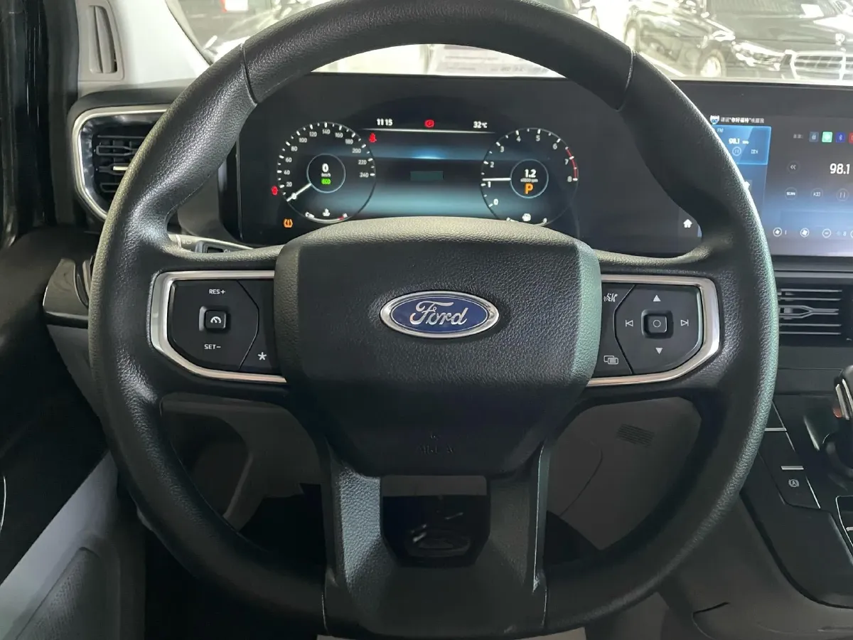 2023 Ford Transit 2.0T 220HP L4 9AT,autocango,china used car exporter,china ev exporter,chinese used car exporter,chinese used ev exporter