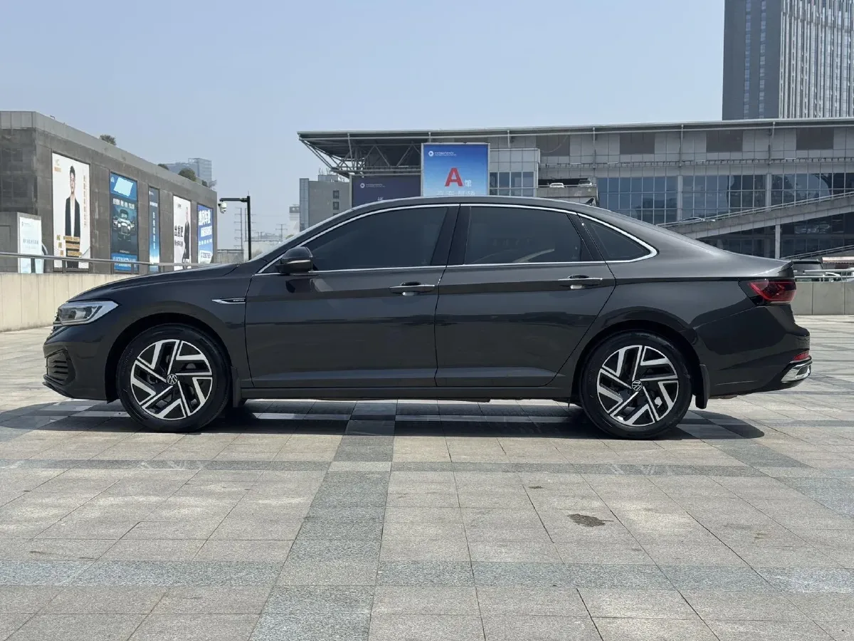 2023 Volkswagen Sagitar 1.4T 150HP L4 7DCT,autocango,china used car exporter,china ev exporter,chinese used car exporter,chinese used ev exporter
