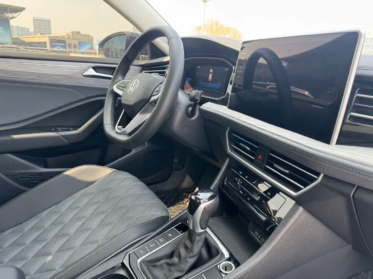 2023 Volkswagen Sagitar 1.4T 150HP L4 7DCT,autocango,china used car exporter,china ev exporter,chinese used car exporter,chinese used ev exporter