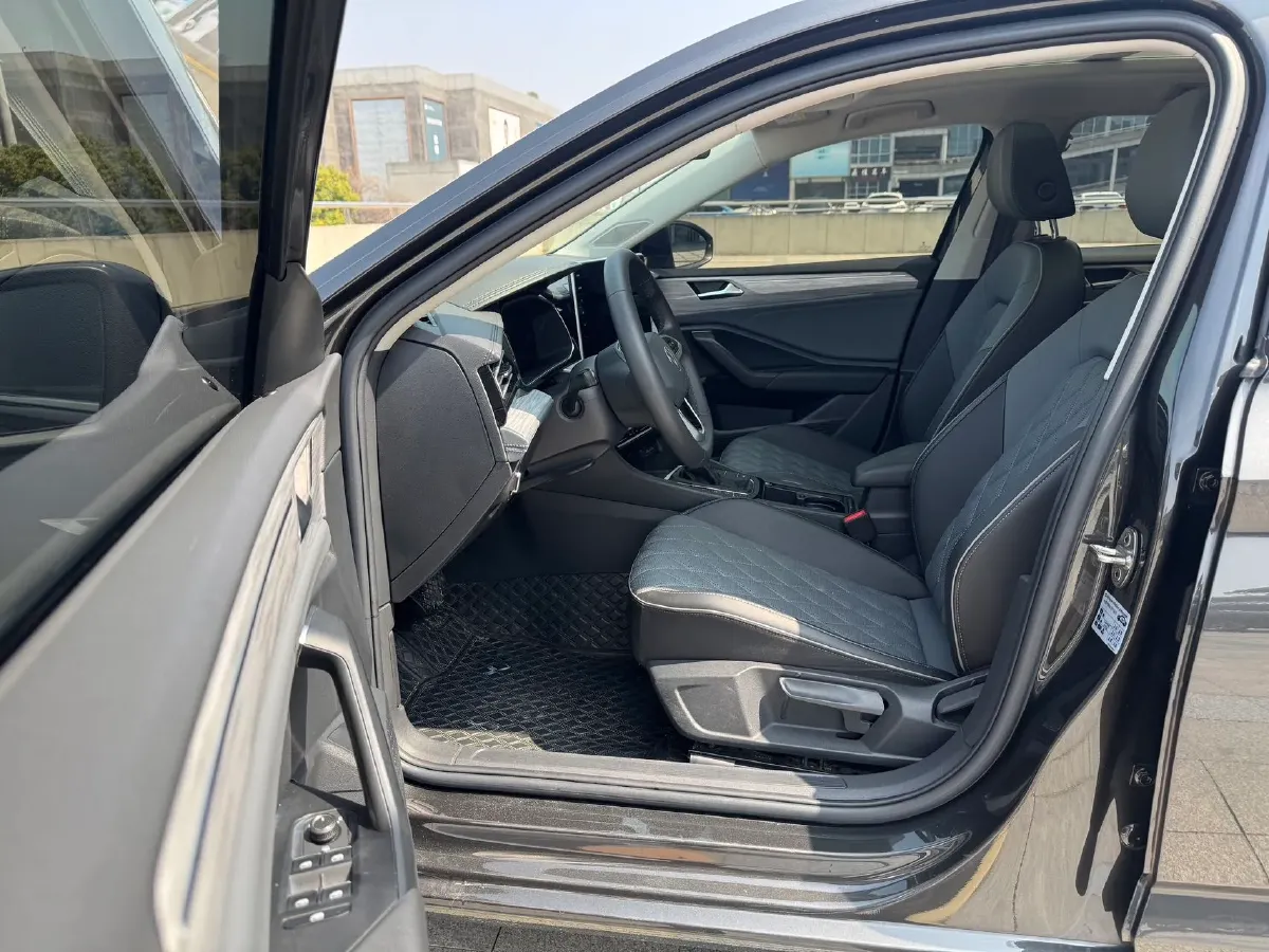 2023 Volkswagen Sagitar 1.4T 150HP L4 7DCT,autocango,china used car exporter,china ev exporter,chinese used car exporter,chinese used ev exporter