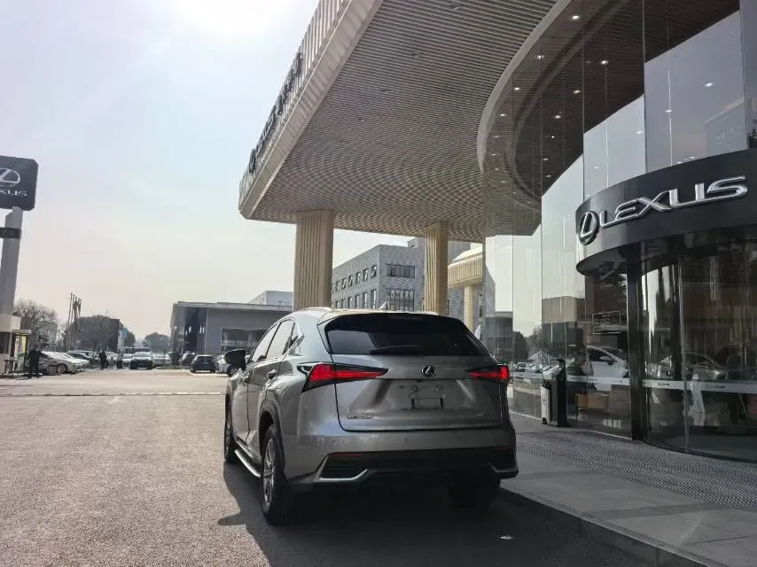 2015 Lexus NX 2.5L 155HP L4 E-CVT Hybrid,autocango,china used car exporter,china ev exporter,chinese used car exporter,chinese used ev exporter