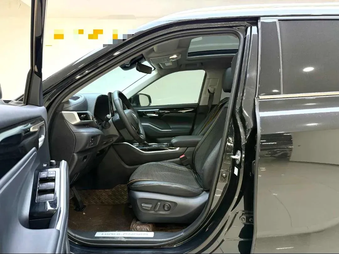 2022 Toyota Highlander 2.0T 248HP L4 8AT,autocango,china used car exporter,china ev exporter,chinese used car exporter,chinese used ev exporter