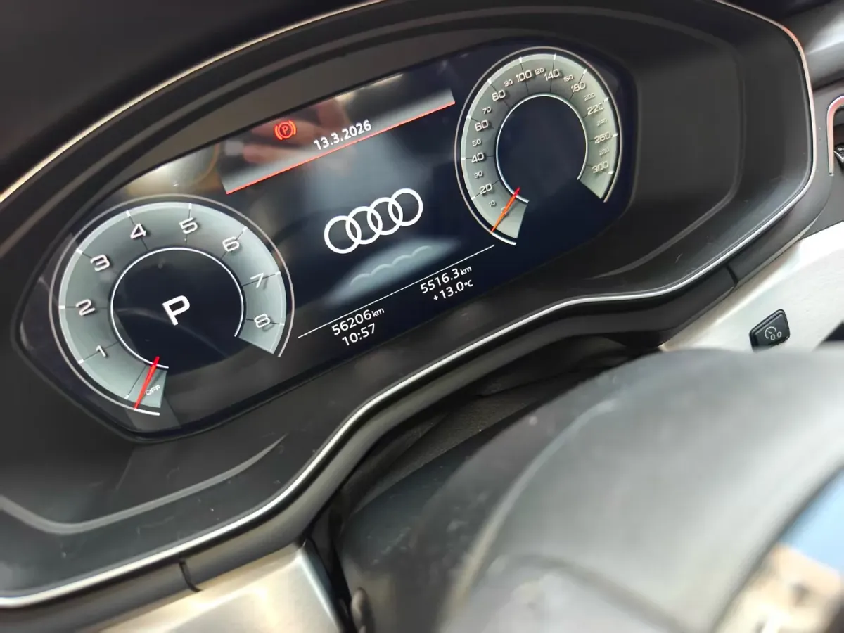 2022 Audi A4L 2.0T 190HP L4 7DCT,autocango,china used car exporter,china ev exporter,chinese used car exporter,chinese used ev exporter