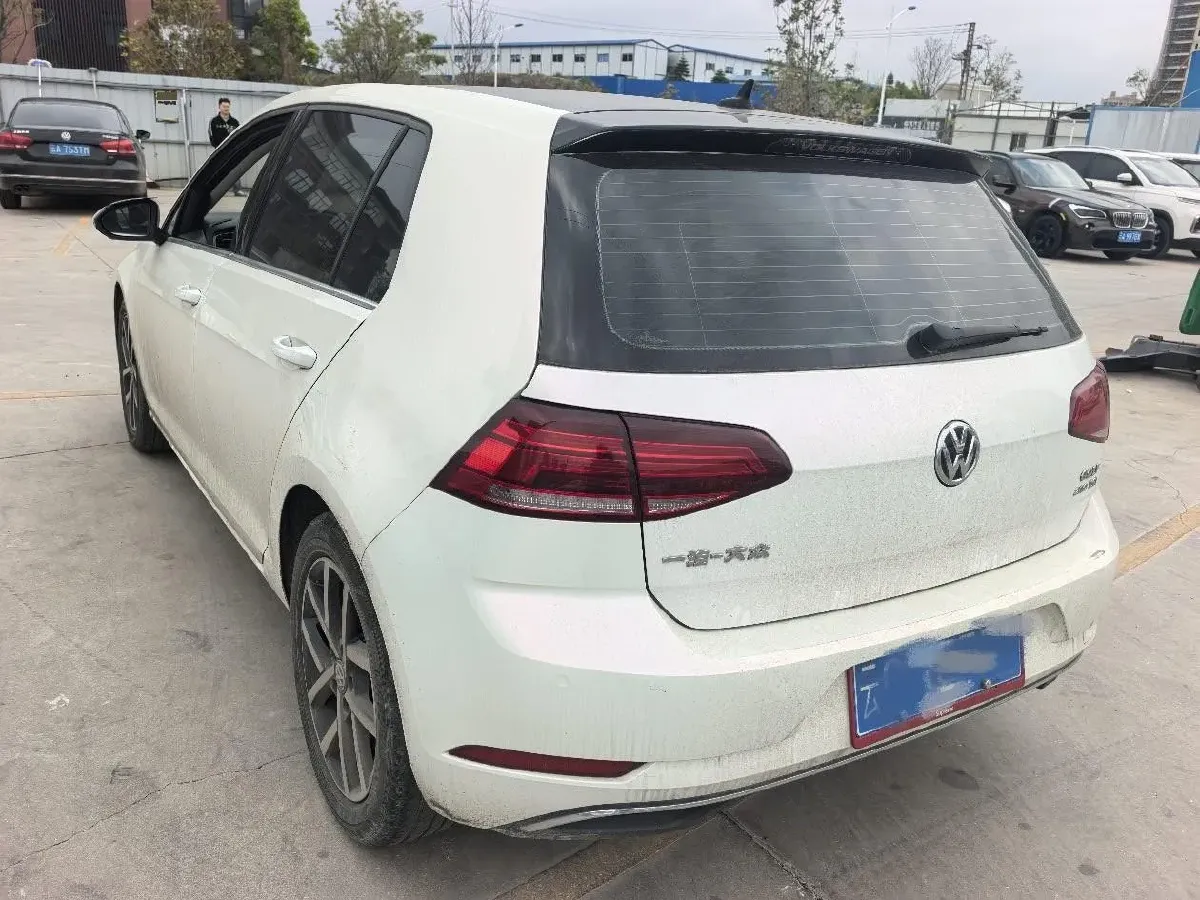 2019 Brilliance Auto V7 1.8T 231HP L4 7DCT,autocango,china used car exporter,china ev exporter,chinese used car exporter,chinese used ev exporter