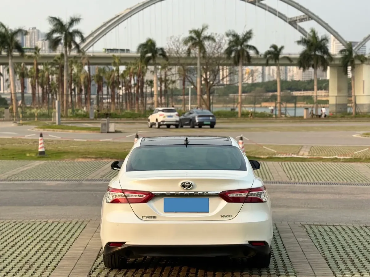 2018 Toyota Camry 2.5L 209HP L4 8AT,autocango,china used car exporter,china ev exporter,chinese used car exporter,chinese used ev exporter