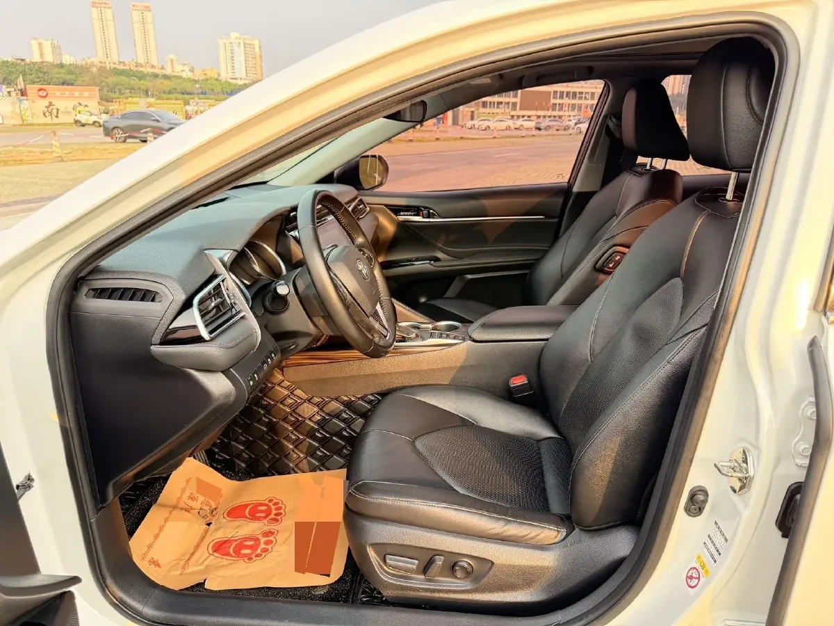 2018 Toyota Camry 2.5L 209HP L4 8AT,autocango,china used car exporter,china ev exporter,chinese used car exporter,chinese used ev exporter