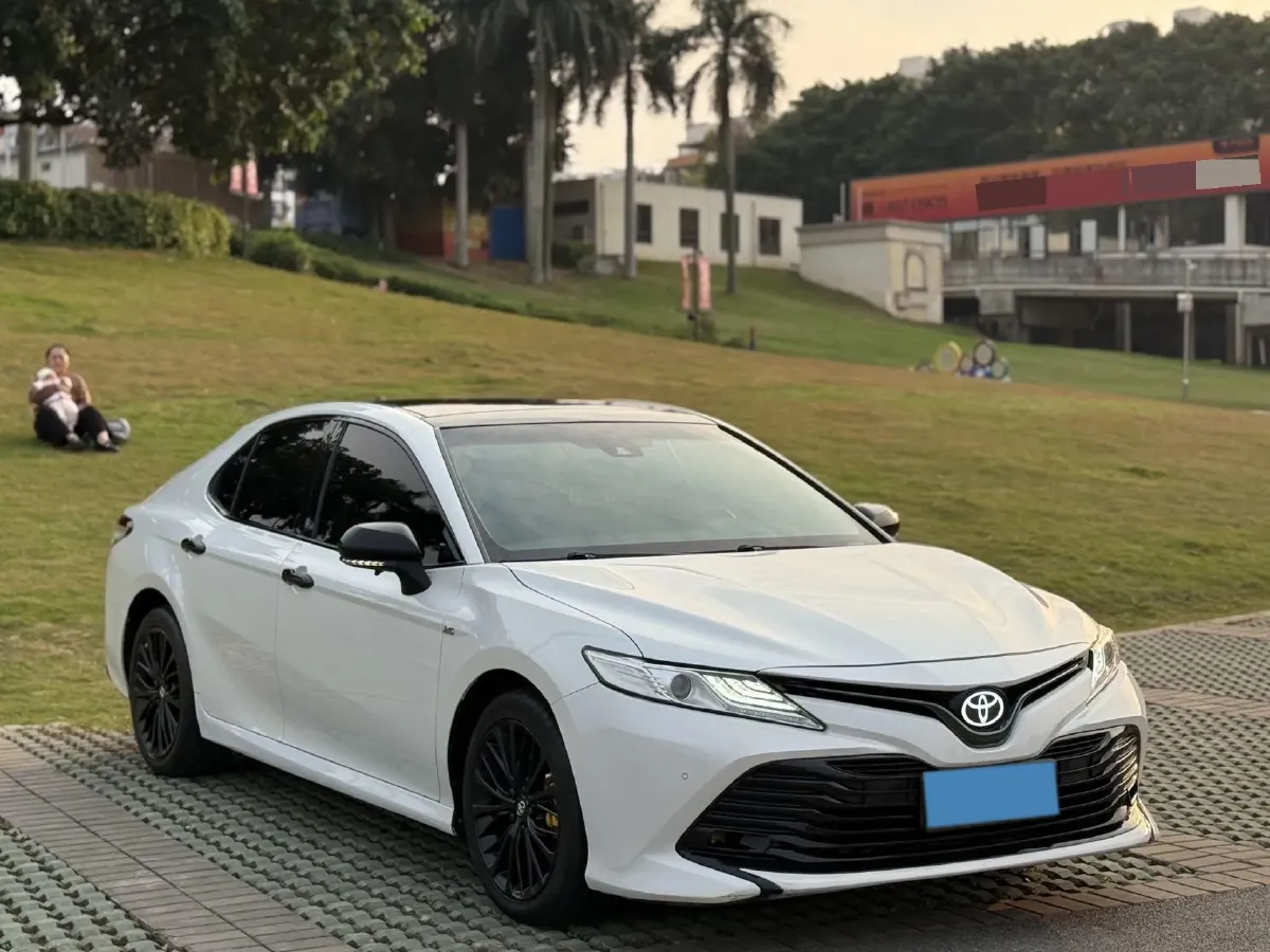 2018 Toyota Camry 2.5L 209HP L4 8AT,autocango,china used car exporter,china ev exporter,chinese used car exporter,chinese used ev exporter