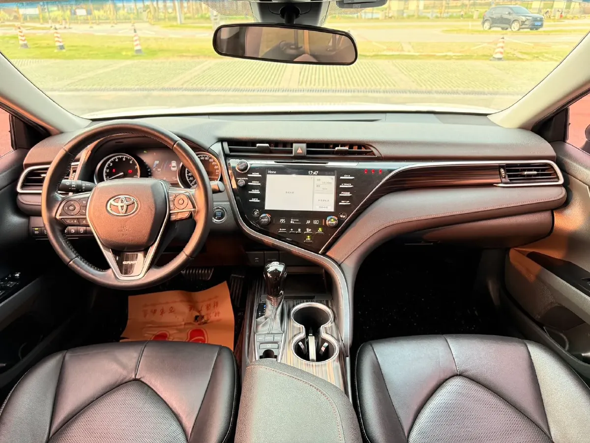 2018 Toyota Camry 2.5L 209HP L4 8AT,autocango,china used car exporter,china ev exporter,chinese used car exporter,chinese used ev exporter